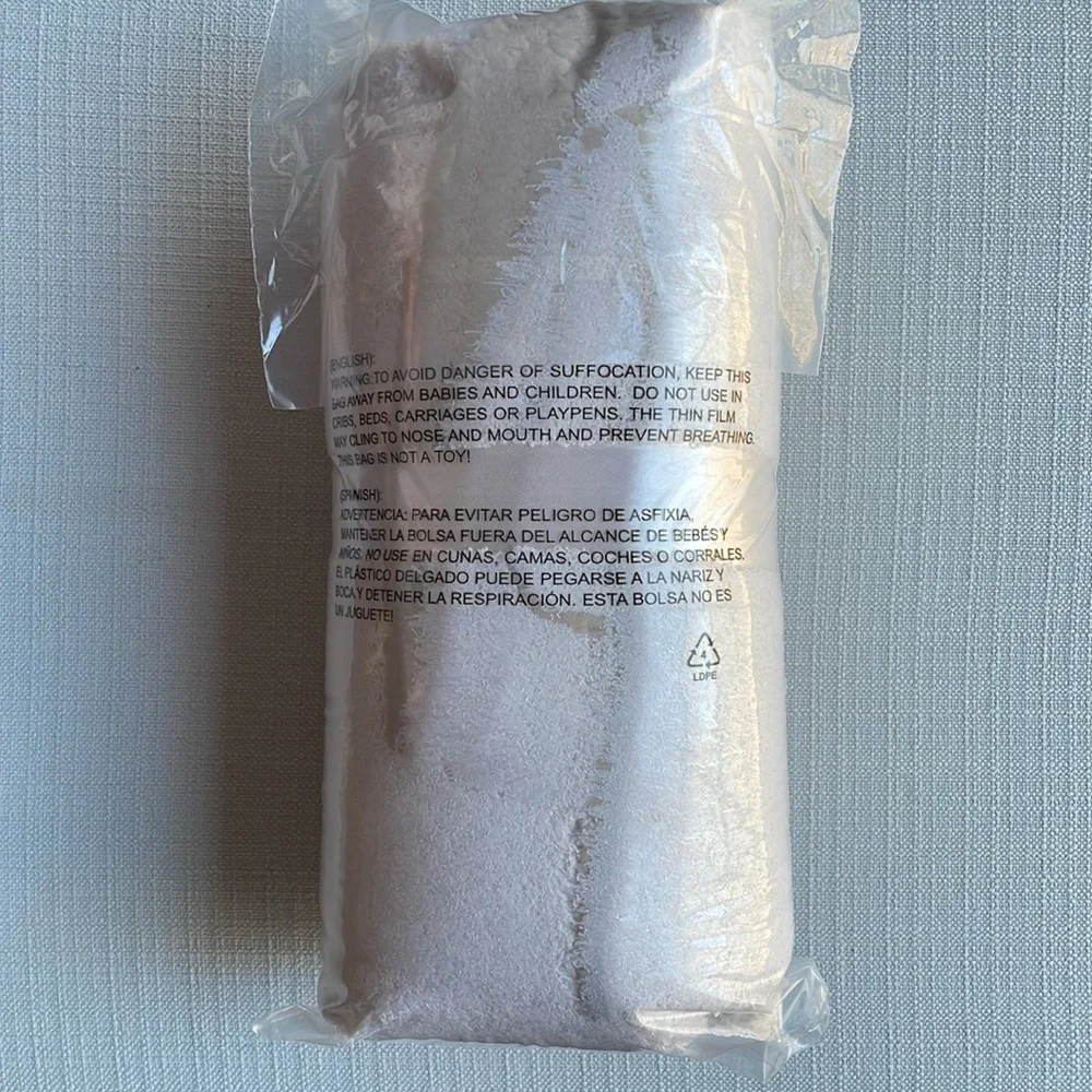 Ulta beauty Cozy Plush throw limited edition